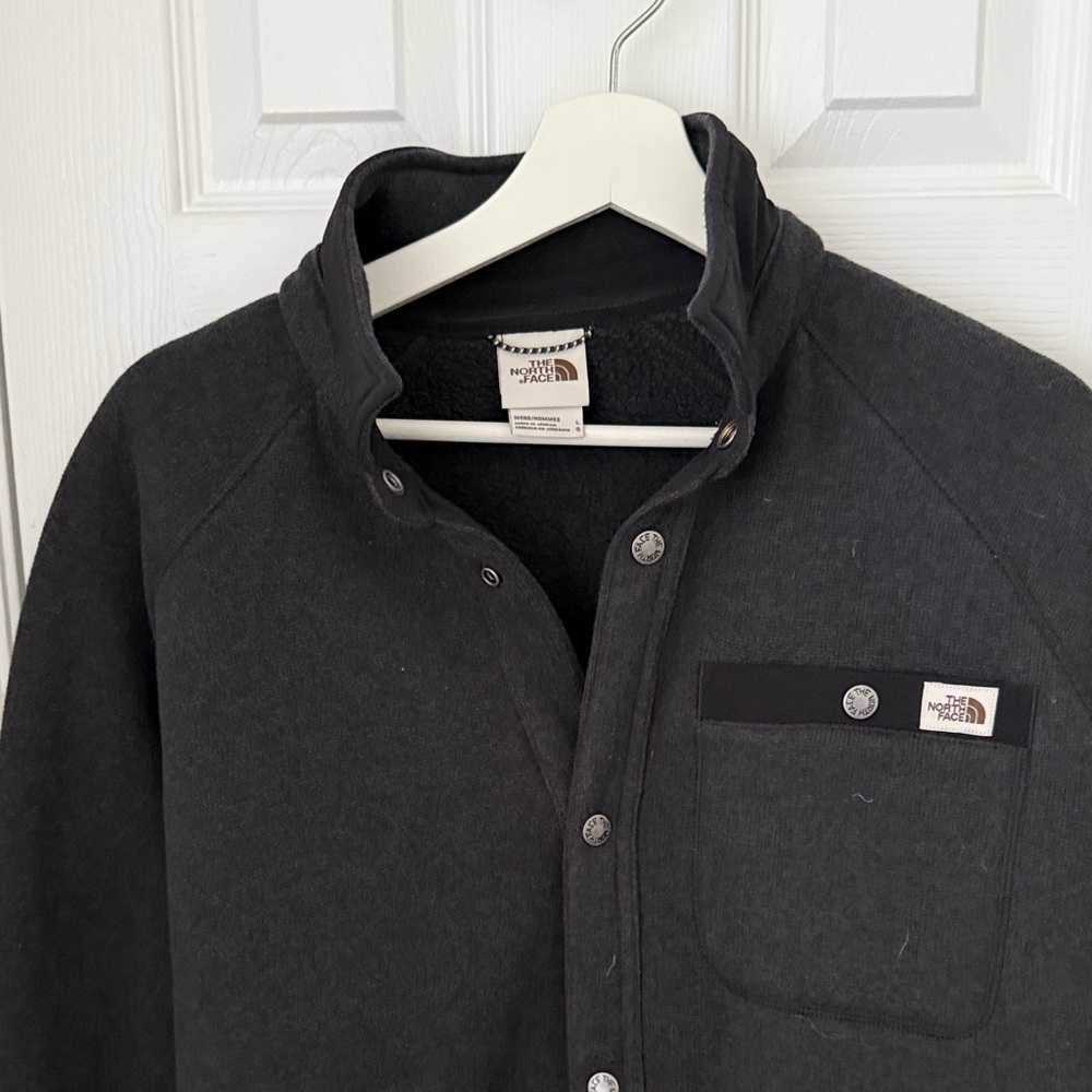 The North Face Charcoal Button-Up Shirt Jacket - Fleece Lined